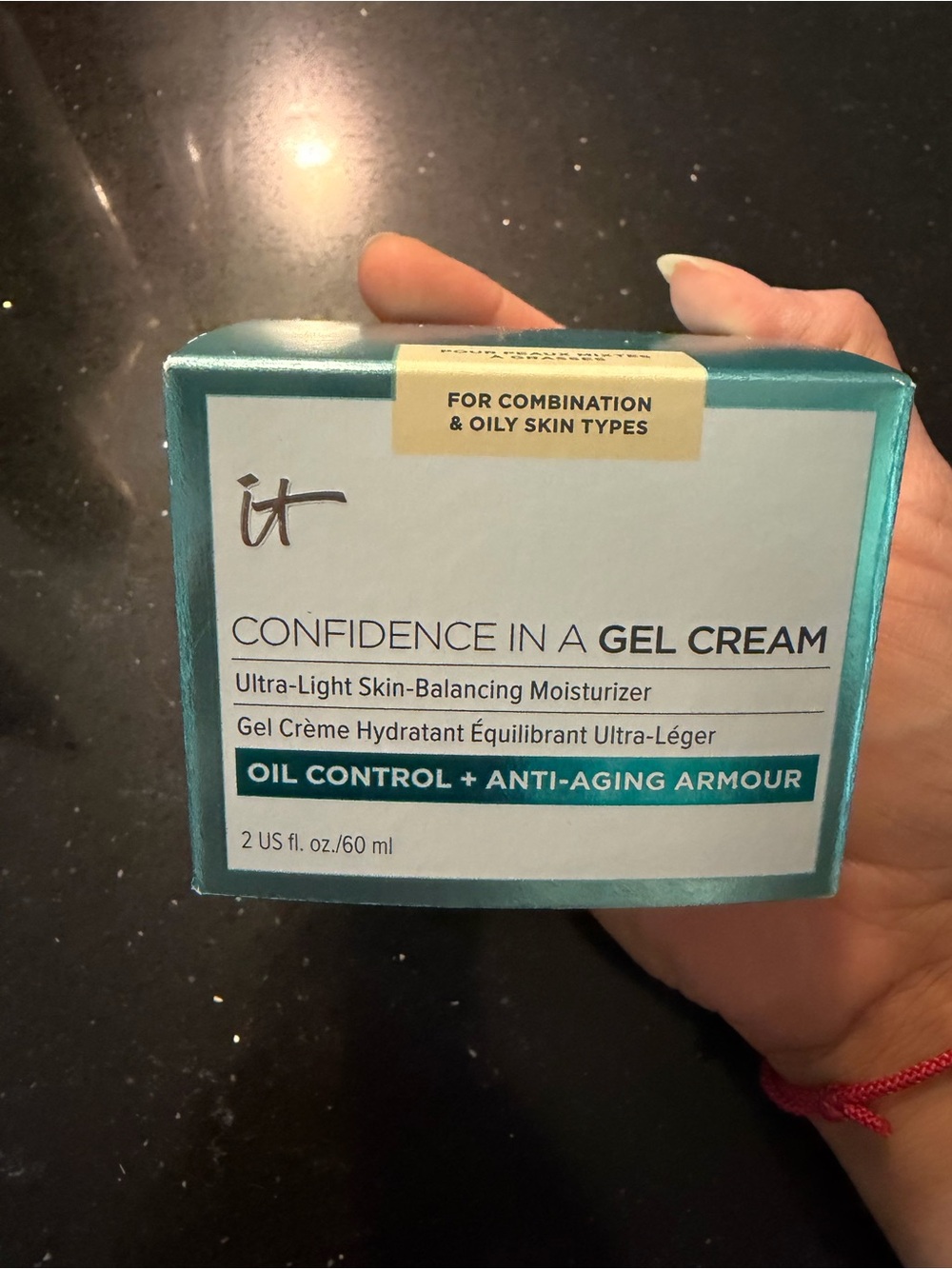 it cosmetics Confidence In A Gel Cream Moisturizer - Teal & White